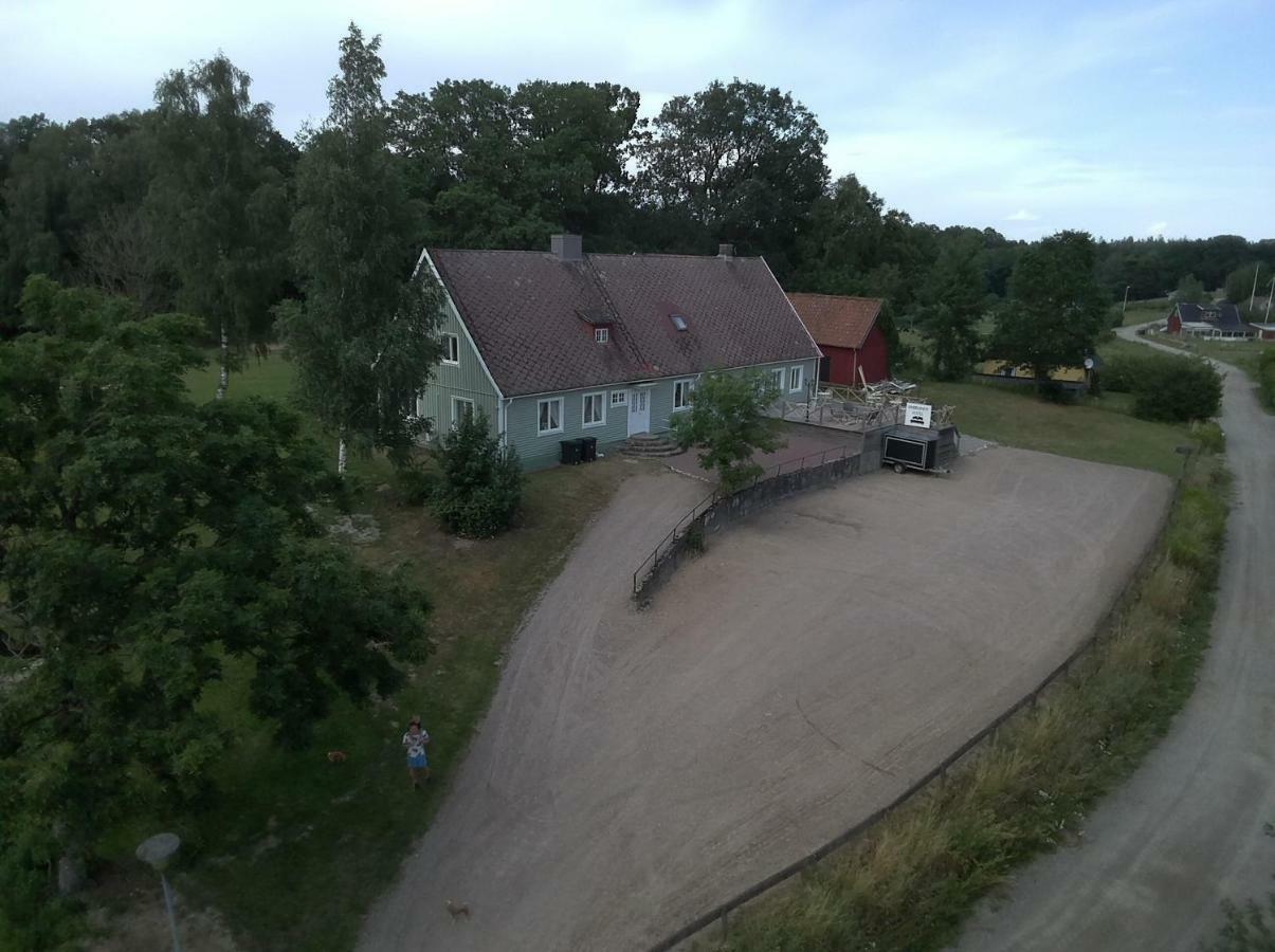 Byskolansvandrarhem Bronnestad Exterior photo
